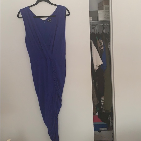 Le Château asymmetrical viscose wrap dress - Picture 2 of 2